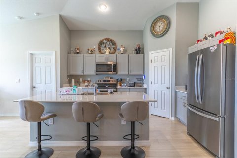 Casa en venta en Haines City, Florida, 4 dormitorios, 187.66 m2 № 2156789 - foto 4
