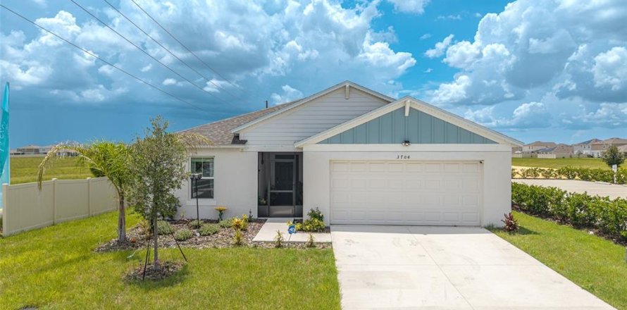 Casa en Haines City, Florida 4 dormitorios, 187.66 m2 № 2156789
