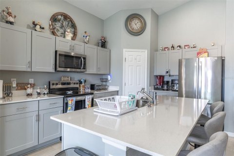 Casa en venta en Haines City, Florida, 4 dormitorios, 187.66 m2 № 2156789 - foto 5