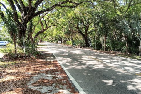 Terreno en venta en Miami, Florida № 1699323 - foto 1