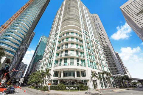Condo in Miami, Florida, 2 bedrooms  № 2249429 - photo 17