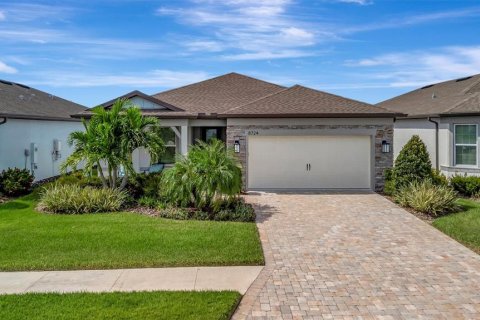 House in Parrish, Florida 3 bedrooms, 190.82 sq.m. № 1906812 - photo 1