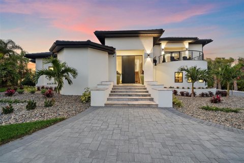 Villa ou maison à vendre à Bradenton, Floride: 5 chambres, 448.07 m2 № 2116956 - photo 6