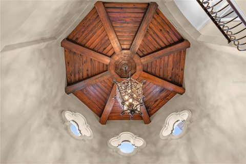 Casa en venta en Tampa, Florida, 5 dormitorios, 422.33 m2 № 1639693 - foto 5