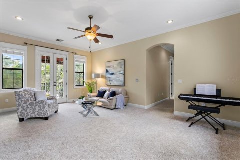 Casa en venta en Tampa, Florida, 5 dormitorios, 422.33 m2 № 1639693 - foto 30
