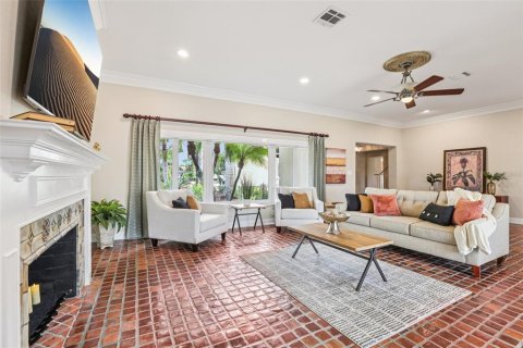 Casa en venta en Saint Petersburg, Florida, 4 dormitorios, 384.71 m2 № 1900825 - foto 12