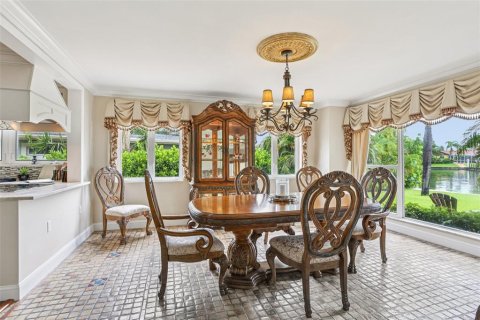 Casa en venta en Saint Petersburg, Florida, 4 dormitorios, 384.71 m2 № 1900825 - foto 14