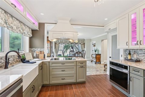Casa en venta en Saint Petersburg, Florida, 4 dormitorios, 384.71 m2 № 1900825 - foto 17