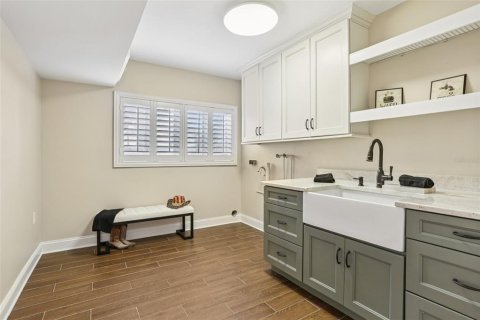 Casa en venta en Saint Petersburg, Florida, 4 dormitorios, 384.71 m2 № 1900825 - foto 21