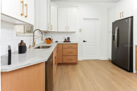 Купить виллу или дом в Тампа, Флорида 3 комнаты, 146.69м2, № 2418988 - фото 7