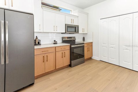 Купить виллу или дом в Тампа, Флорида 3 комнаты, 146.69м2, № 2418988 - фото 10
