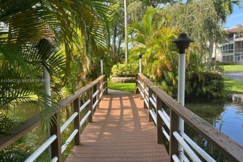 Appartement à louer à Lauderdale Lakes, Floride: 1 chambre, 63.55 m2 № 1998143 - photo 17