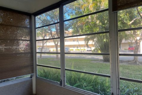 Appartement à louer à Lauderdale Lakes, Floride: 1 chambre, 63.55 m2 № 1998143 - photo 10