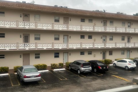 Appartement à Lauderdale Lakes, Floride 1 chambre, 63.55 m2 № 1998143