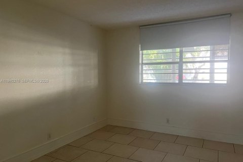 Appartement à louer à Lauderdale Lakes, Floride: 1 chambre, 63.55 m2 № 1998143 - photo 8