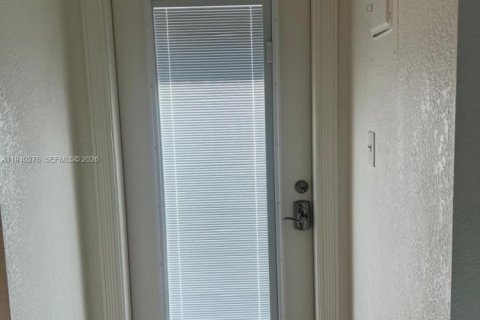 Appartement à louer à Lauderdale Lakes, Floride: 1 chambre, 63.55 m2 № 1998143 - photo 11