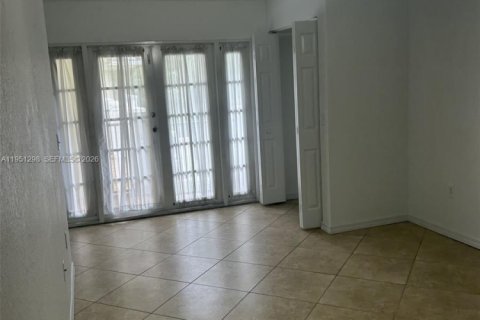 Снять в аренду квартиру в Делрей-Бич, Флорида 2 спальни, 111.48м2, № 2007279 - фото 6