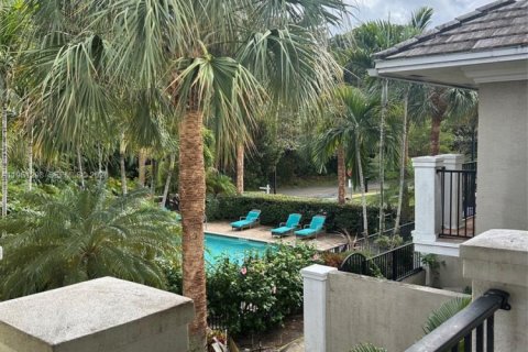 Снять в аренду квартиру в Делрей-Бич, Флорида 2 спальни, 111.48м2, № 2007279 - фото 5