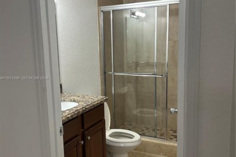 Снять в аренду квартиру в Делрей-Бич, Флорида 2 спальни, 111.48м2, № 2007279 - фото 13