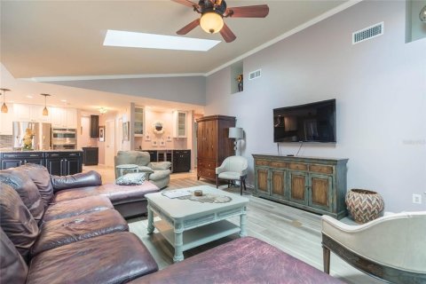 Villa ou maison à vendre à Apollo Beach, Floride: 4 chambres, 270.53 m2 № 2310613 - photo 18