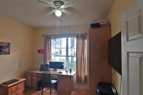 Condo in North Port, Florida, 2 bedrooms  № 2376644 - photo 17