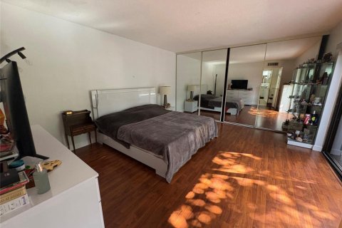 Купить таунхаус в Палм Спрингс, Флорида 3 комнаты, 114.46м2, № 2179682 - фото 9