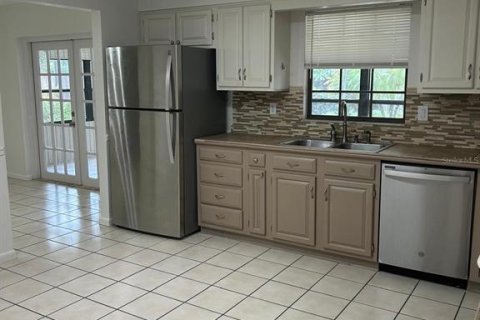 Casa en alquiler en Lakeland, Florida, 3 dormitorios, 158.96 m2 № 1831888 - foto 5