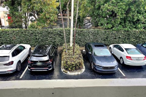 Copropriété à louer à Miami, Floride: 2 chambres, 77.2 m2 № 2002872 - photo 21