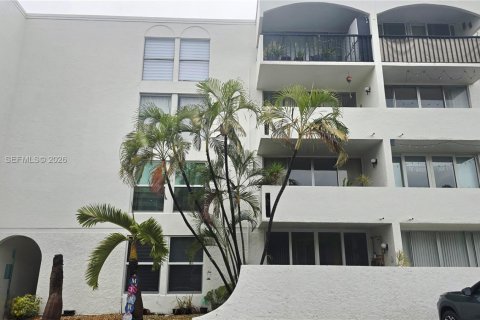 Copropriété à louer à Miami, Floride: 2 chambres, 77.2 m2 № 2002872 - photo 11