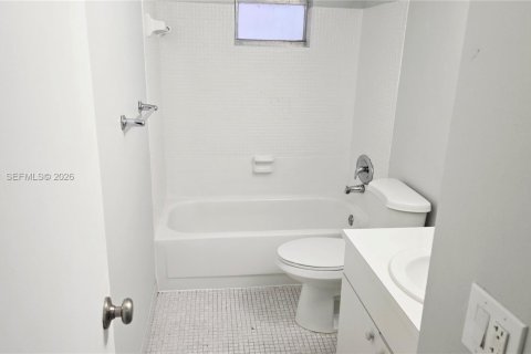 Copropriété à louer à Miami, Floride: 2 chambres, 77.2 m2 № 2002872 - photo 6