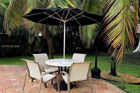 Copropriété à louer à Miami, Floride: 2 chambres, 77.2 m2 № 2002872 - photo 10