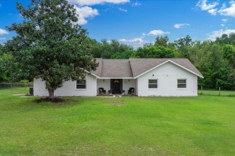 Villa ou maison à Summerfield, Floride 4 chambres, 207.36 m2 № 2408325