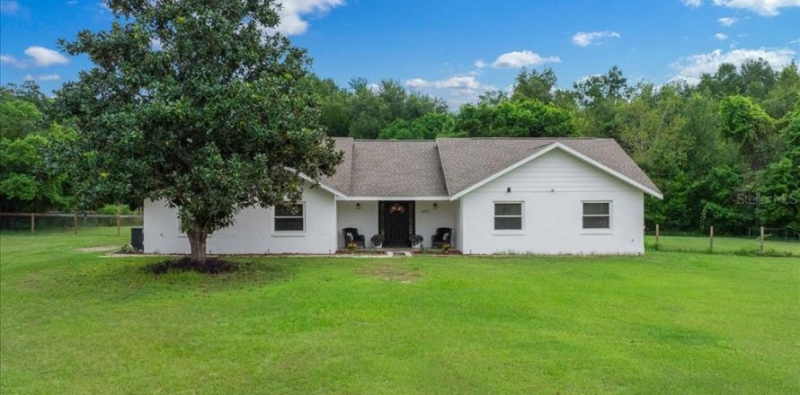 Villa ou maison à Summerfield, Floride 4 chambres, 207.36 m2 № 2408325