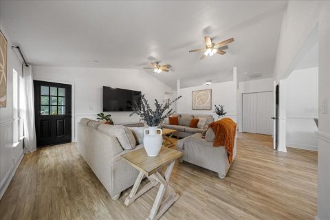 Villa ou maison à vendre à Summerfield, Floride: 4 chambres, 207.36 m2 № 2408325 - photo 14