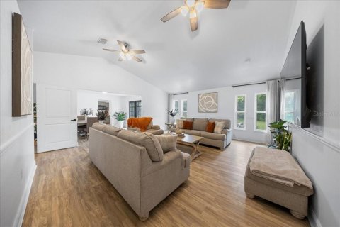 Villa ou maison à vendre à Summerfield, Floride: 4 chambres, 207.36 m2 № 2408325 - photo 12