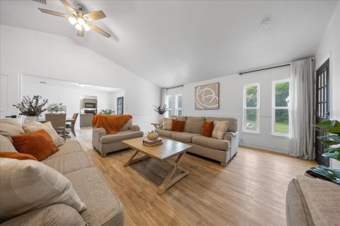 Villa ou maison à vendre à Summerfield, Floride: 4 chambres, 207.36 m2 № 2408325 - photo 4