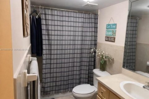 Купить кондоминиум в Майами, Флорида 2 спальни, 76.83м2, № 2058270 - фото 3
