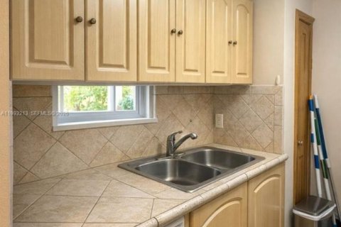 Купить кондоминиум в Майами, Флорида 2 спальни, 76.83м2, № 2058270 - фото 5