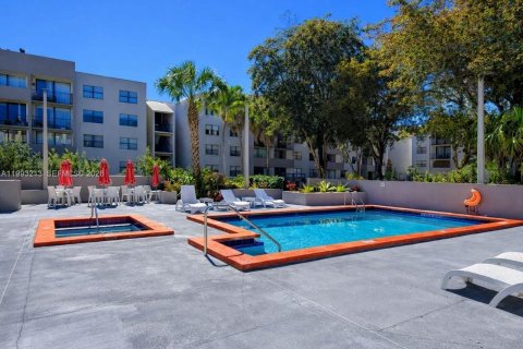 Купить кондоминиум в Майами, Флорида 2 спальни, 76.83м2, № 2058270 - фото 15