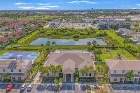 Townhouse in Florida City, Florida 3 bedrooms, 122.17 sq.m. № 1685639 - photo 22