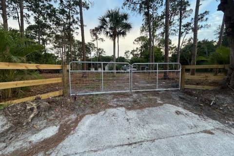 Casa en alquiler en Lake Worth, Florida, 4 dormitorios, 213.49 m2 № 1207697 - foto 1