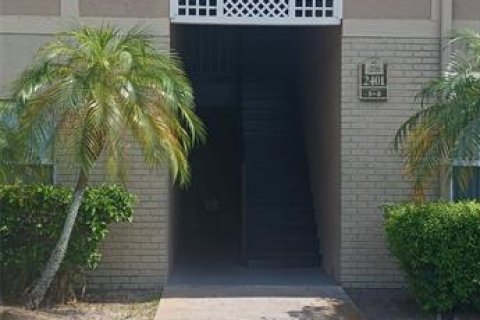 Condominio en alquiler en Orlando, Florida, 2 dormitorios, 84.08 m2 № 1843399 - foto 1