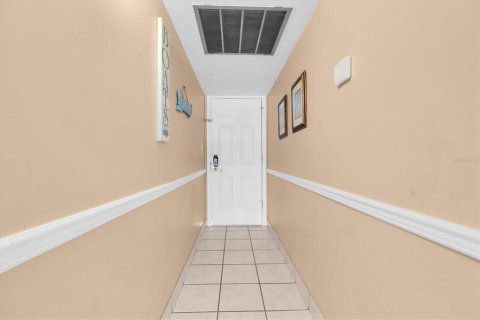 Condominio en venta en Indian Rocks Beach, Florida, 2 dormitorios, 102.19 m2 № 2137444 - foto 5