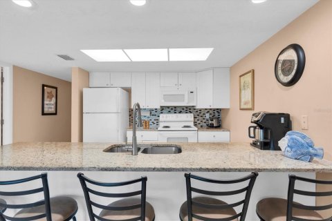 Condominio en venta en Indian Rocks Beach, Florida, 2 dormitorios, 102.19 m2 № 2137444 - foto 10
