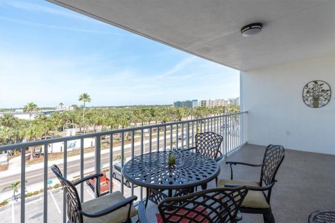 Condominio en venta en Indian Rocks Beach, Florida, 2 dormitorios, 102.19 m2 № 2137444 - foto 24