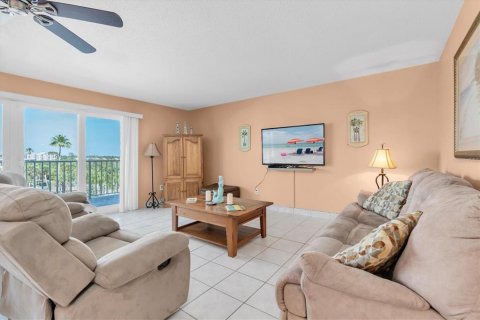 Condominio en venta en Indian Rocks Beach, Florida, 2 dormitorios, 102.19 m2 № 2137444 - foto 6