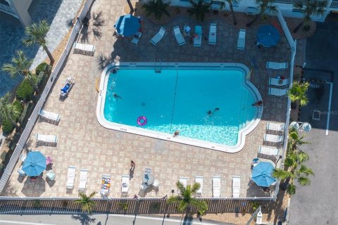 Condominio en venta en Indian Rocks Beach, Florida, 2 dormitorios, 102.19 m2 № 2137444 - foto 30
