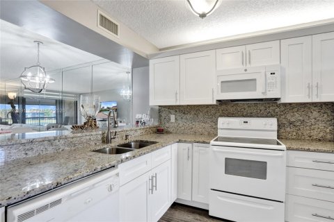 Copropriété à vendre à Margate, Floride: 2 chambres, 91.97 m2 № 2027126 - photo 24