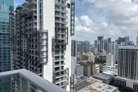 Condo in Miami, Florida, 1 bedroom № 2183377 - photo 6