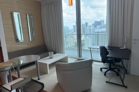 Condo in Miami, Florida, 1 bedroom  № 2183377